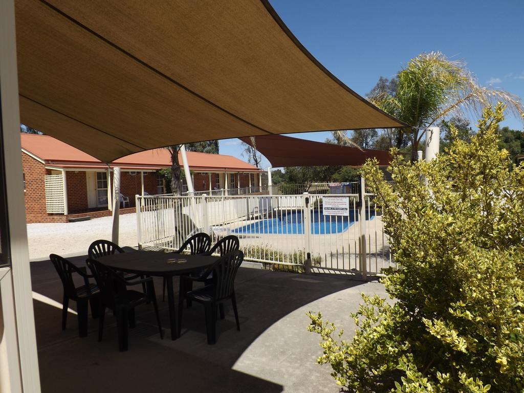 Lydoun Motel Chiltern Exterior photo