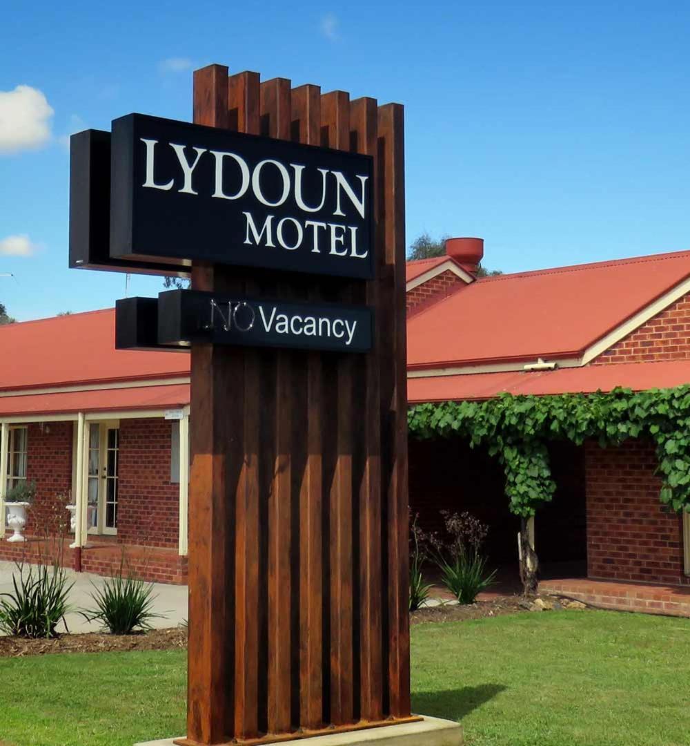 Lydoun Motel Chiltern Exterior photo
